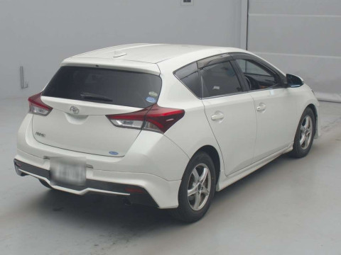 2016 Toyota Auris NRE185H[1]