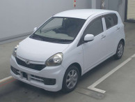 2013 Daihatsu Mira es