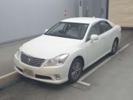 2011 Toyota Crown