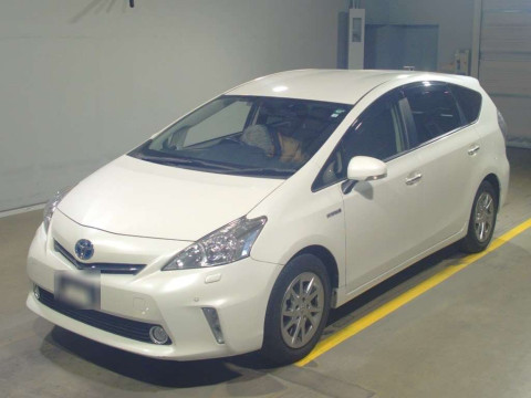 2014 Toyota Prius alpha ZVW40W[0]