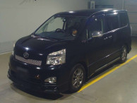 2013 Toyota Voxy