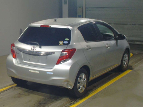 2014 Toyota Vitz NSP130[1]