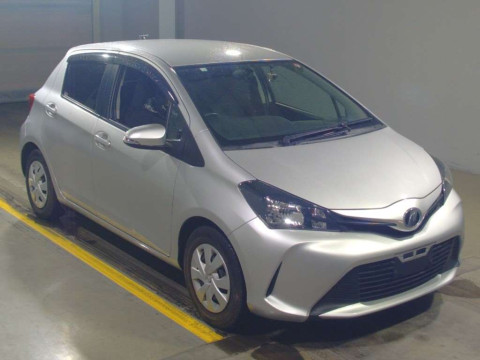 2014 Toyota Vitz NSP130[2]