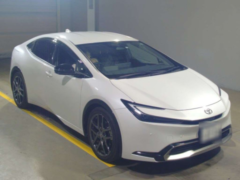 2023 Toyota Prius PHV MXWH61[2]