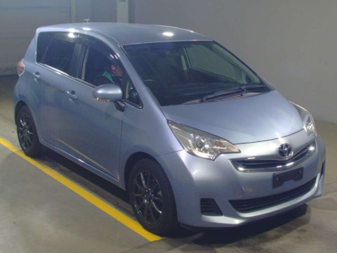 2015 Toyota Ractis NCP120[2]