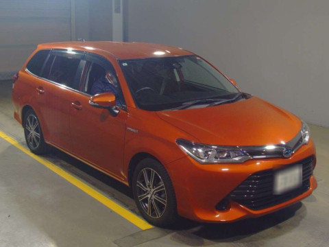 2015 Toyota Corolla Fielder NKE165G[2]