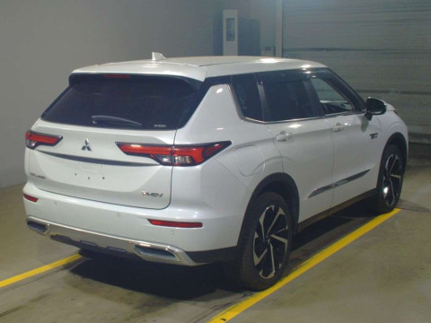 2022 Mitsubishi Outlander PHEV GN0W[1]