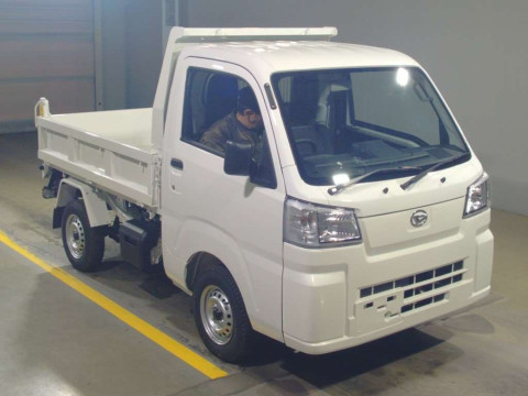 2024 Daihatsu Hijet Truck S510P[2]