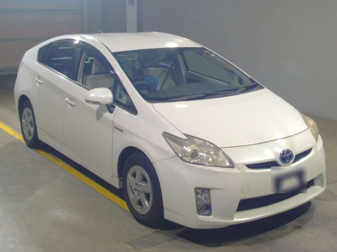 2010 Toyota Prius ZVW30[2]