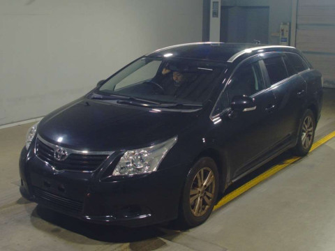 2011 Toyota Avensis Wagon ZRT272W[0]