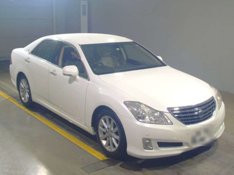 2008 Toyota Crown GRS202[2]