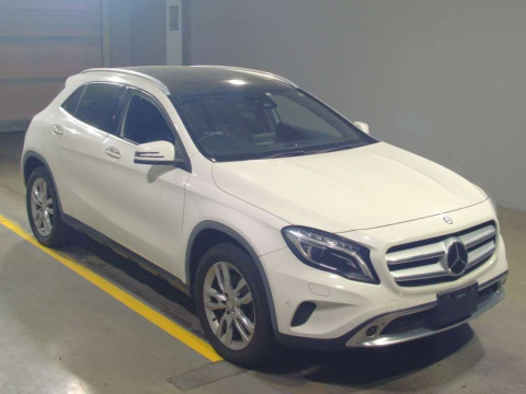 2016 Mercedes Benz GLA-Class 156946[2]