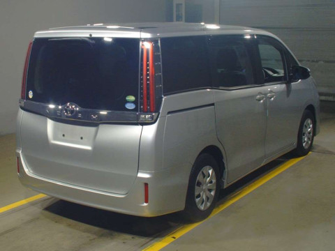 2018 Toyota Noah ZRR80G[1]