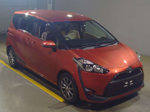 2017 Toyota Sienta NSP170G[2]