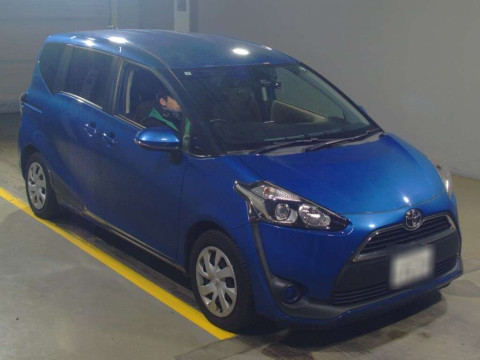 2017 Toyota Sienta NSP170G[2]