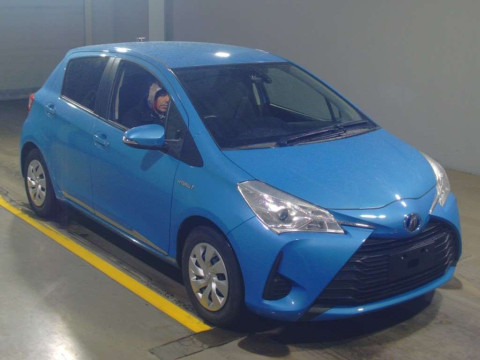 2018 Toyota Vitz NHP130[2]