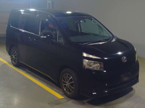 2009 Toyota Voxy ZRR70G[2]