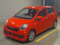 2013 Daihatsu Mira es