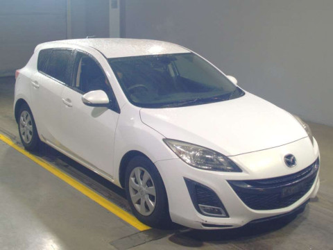 2010 Mazda Axela Sport BLEFW[2]