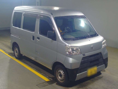 2017 Daihatsu Hijet Cargo S321V[2]