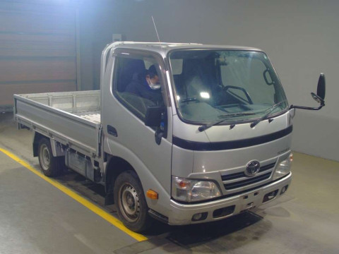 2015 Toyota Toyoace Truck TRY220[2]