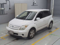 2002 Toyota IST