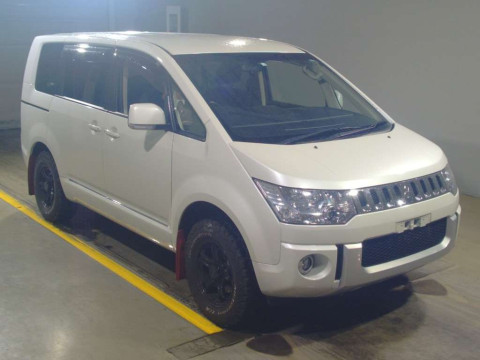 2016 Mitsubishi Delica D5 CV5W[2]