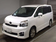 2010 Toyota Voxy