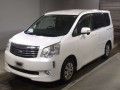 2013 Toyota Noah