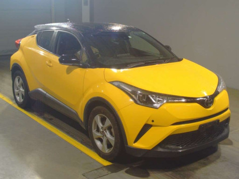 2018 Toyota C-HR NGX50[2]