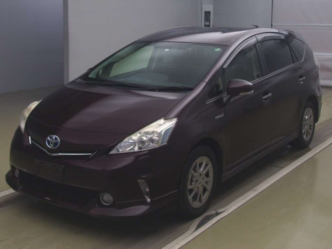 2014 Toyota Prius alpha ZVW41W[0]