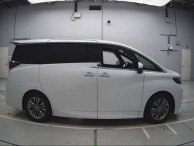 2023 Toyota Alphard