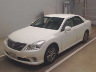 2011 Toyota Crown