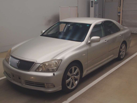 2004 Toyota Crown GRS182[0]