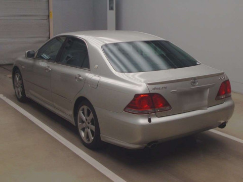 2004 Toyota Crown GRS182[2]