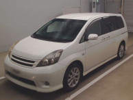 2010 Toyota Isis