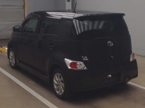 2010 Toyota bB QNC20[2]