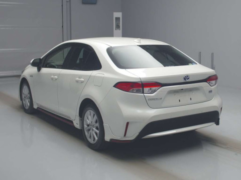 2020 Toyota Corolla Sedan ZWE211[2]