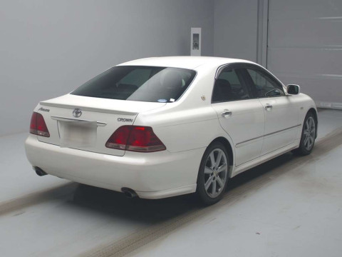 2006 Toyota Crown GRS184[1]