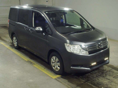 2010 Honda Step WGN RK2[2]