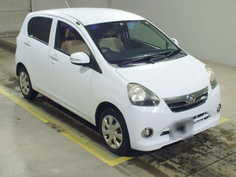 2012 Daihatsu Mira es LA310S[2]