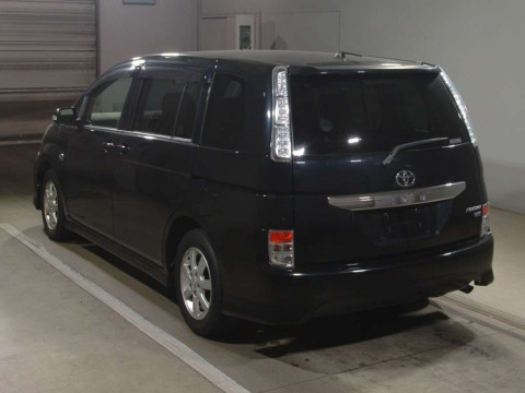 2013 Toyota Isis ZGM10W[2]