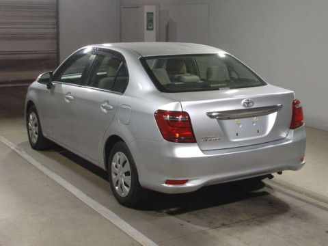 2015 Toyota Corolla Axio NRE161[2]