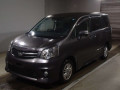 2011 Toyota Noah