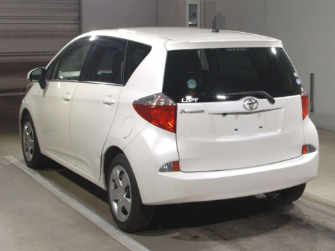 2012 Toyota Ractis NCP120[2]