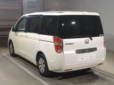 2010 Honda Step WGN RK1[1]