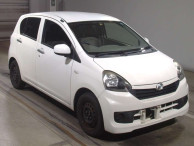 2015 Daihatsu Mira es