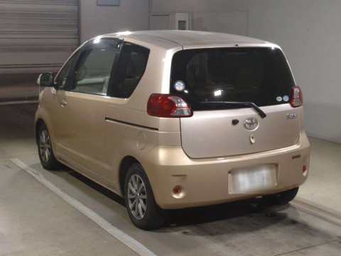 2009 Toyota Porte NNP10[2]