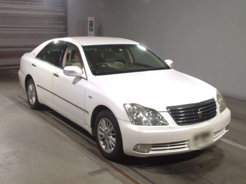 2004 Toyota Crown GRS182[1]