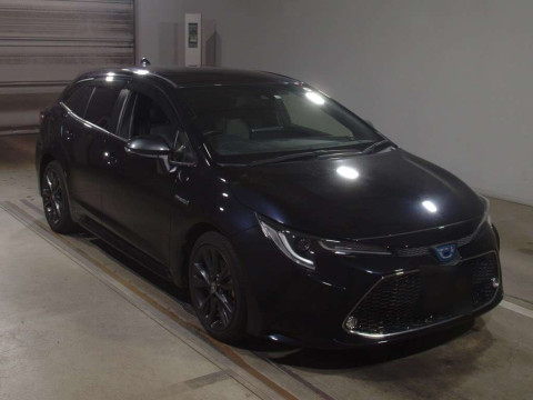 2019 Toyota Corolla Touring Wagon ZWE211W[1]